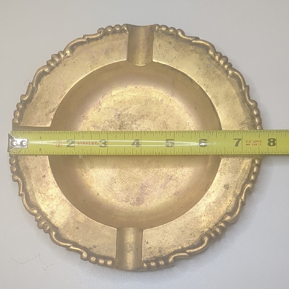 Vintage Solid Brass Ashtray. - Picture 3 of 4